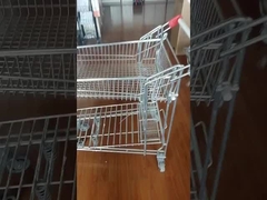 重荷倉庫の電車検査